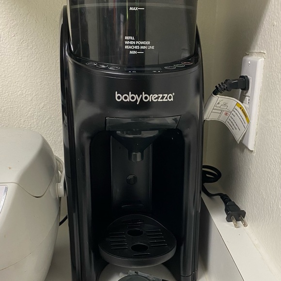 Baby Brezza Formula Pro Advanced WiFi - Picture 6 of 6